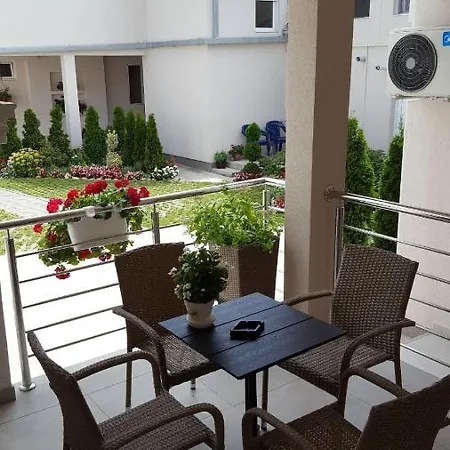 Apartment Lovely Private Flats Free Parking Novi Sad