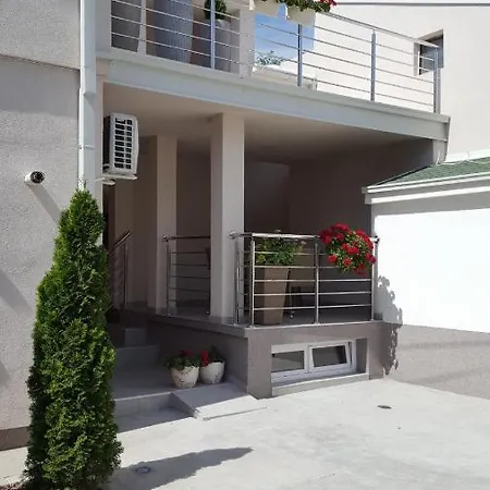 Lovely Private Flats Free Parking Novi Sad