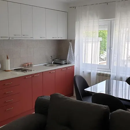 Apartment Lovely Private Flats Free Parking *