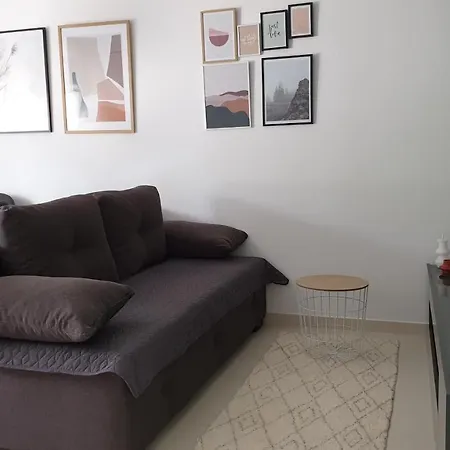 Apartment Lovely Private Flats Free Parking