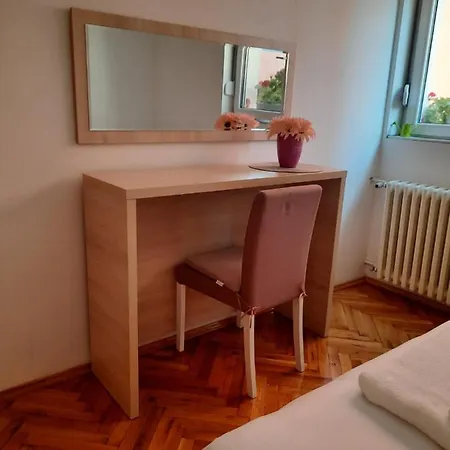 Lovely Private Flats Free Parking * Novi Sad