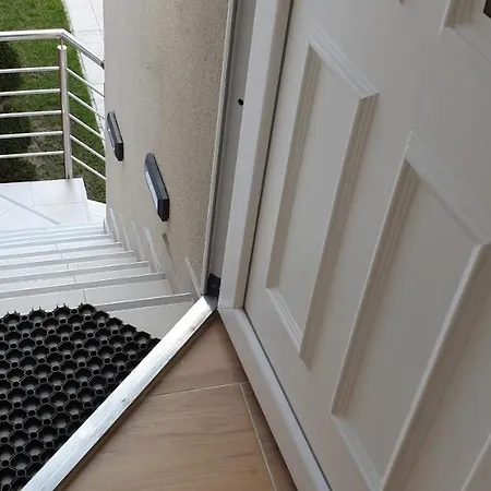 Lovely Private Flats Free Parking